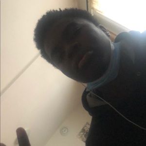 Meet your Posher, Deandre